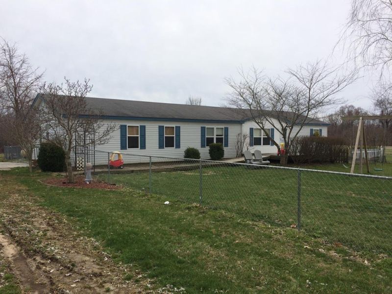 12499 Middlefork Road Amanda OH 43102 Residential