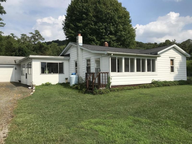 2042 Cliff Run Road Bainbridge OH 45612 Residential