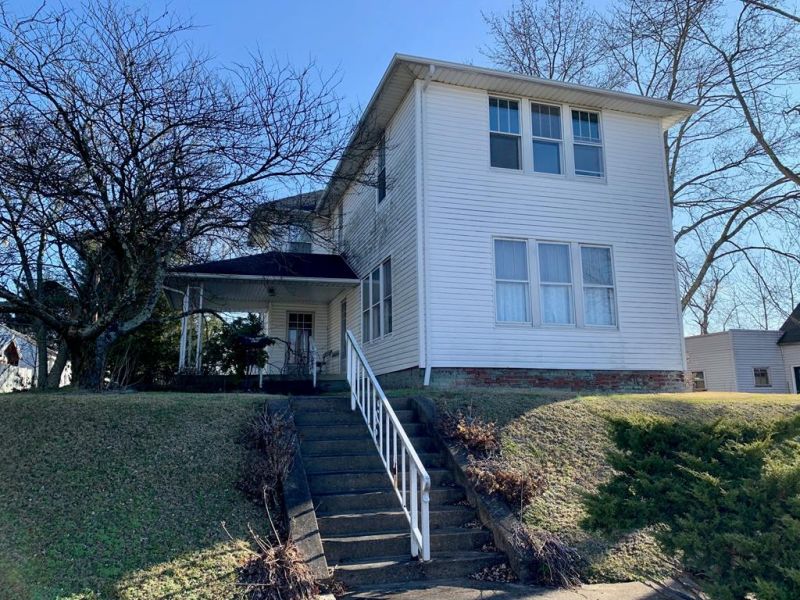 26 S High  Street Jackson OH 45640 Residential