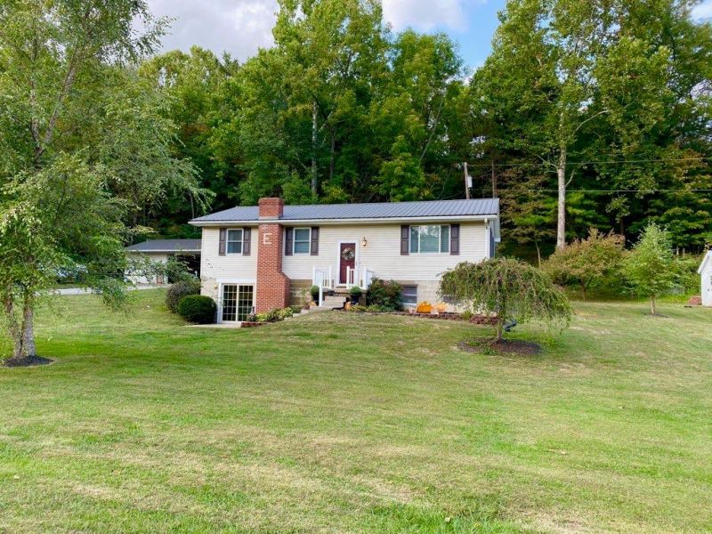 619 Owl Creek Road Frankfort OH 45628 Residential