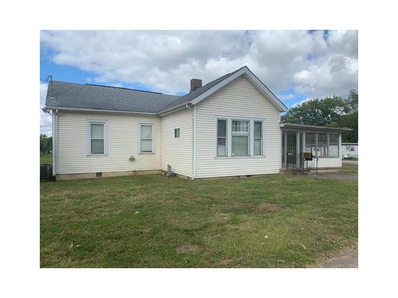 827 Main  Street Oak Hill OH 45656 Residential
