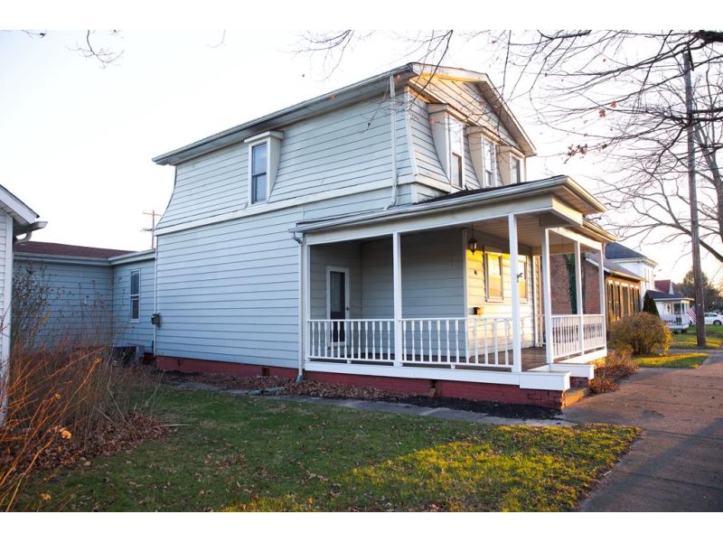 106 E 4TH ST Waverly OH 45690 Residential