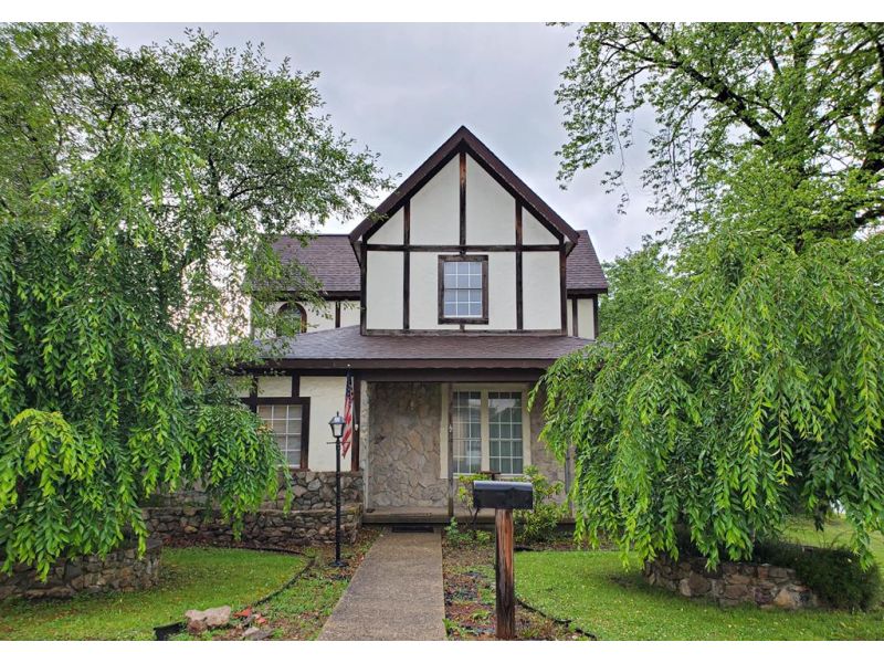 201 W State Street Jackson OH 45640 Residential