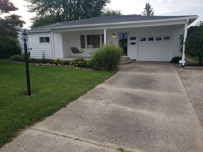 1105 Leesburg Ave. Washington Court House OH 43160 Residential