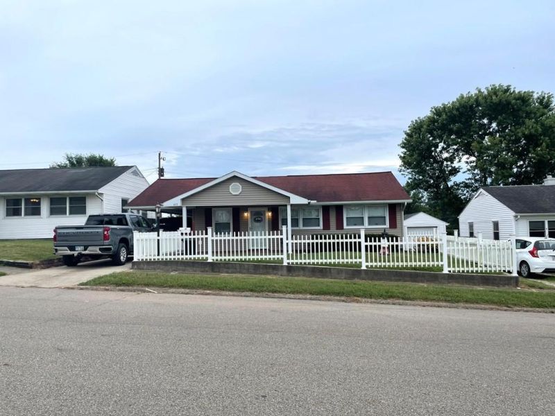 615 Salisbury Road Waverly OH 45690 Residential