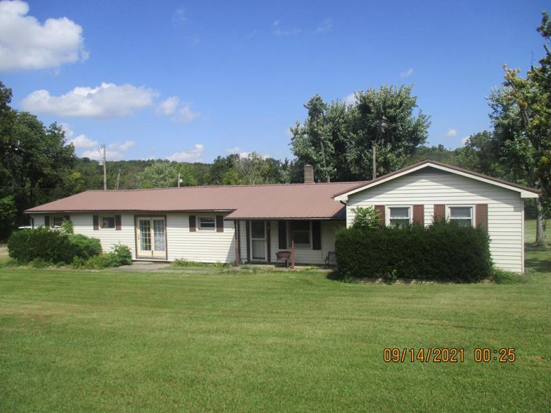 14 Sheely Road Frankfort OH 45628 Residential