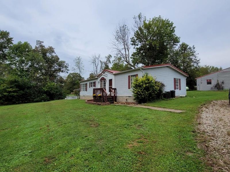 283 Buchanan Road Waverly OH 45690 Residential