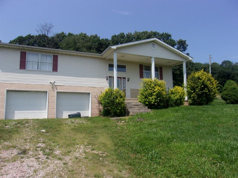 14207 Beaver Pike Jackson OH 45640 Residential