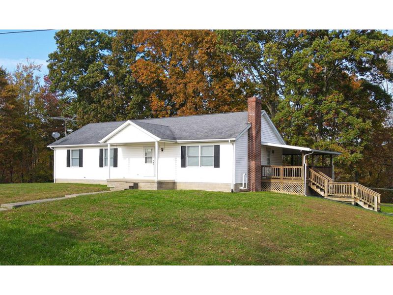 800 Slab Hill Rd. Oak Hill OH 45656 Residential