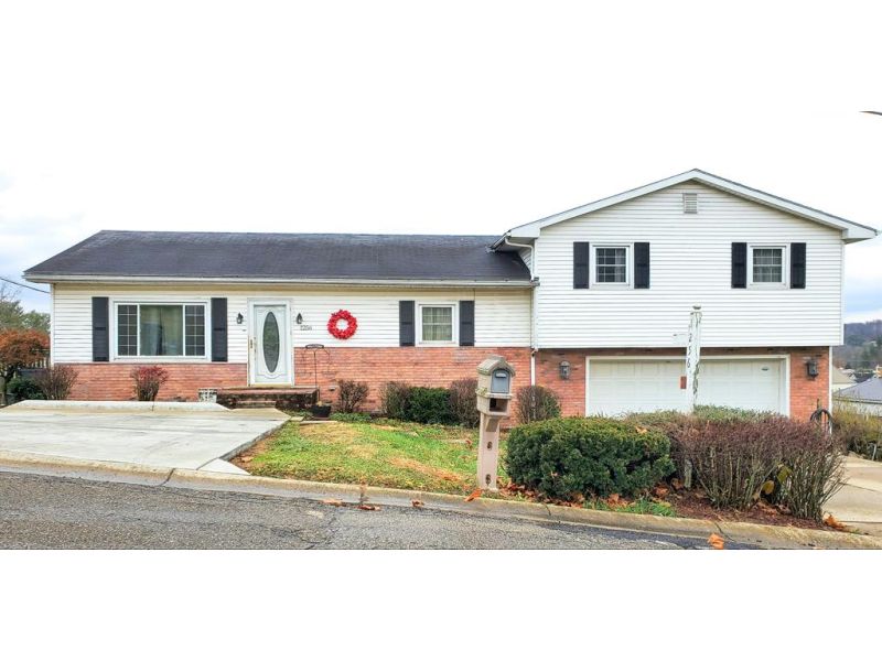 1256 S Michigan Ave. Wellston OH 45692 Residential