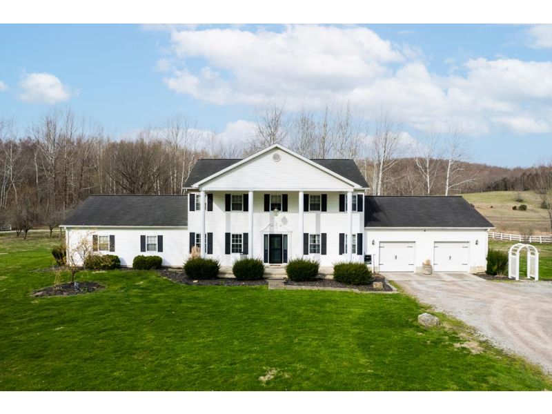 1384 Potts Hill Road Bainbridge OH 45612 Residential