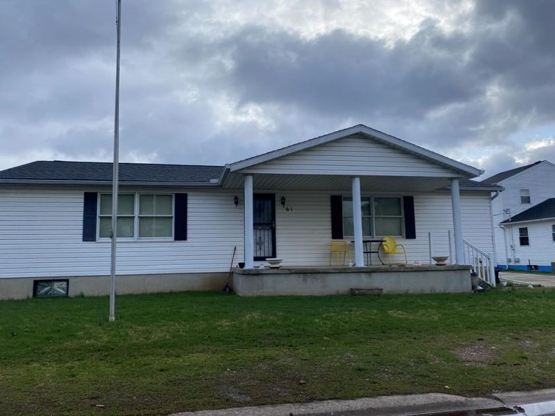 61 Hildegarten Chillicothe OH 45601 Residential