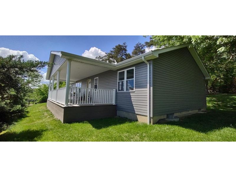 161 W 13TH ST Wellston OH 45692 Residential