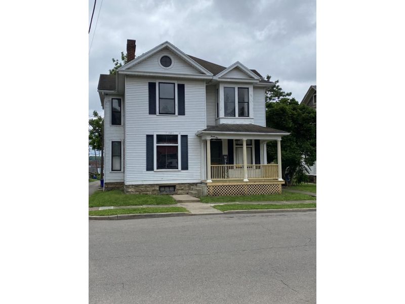 24 E 7TH ST Chillicothe OH 45601 Residential