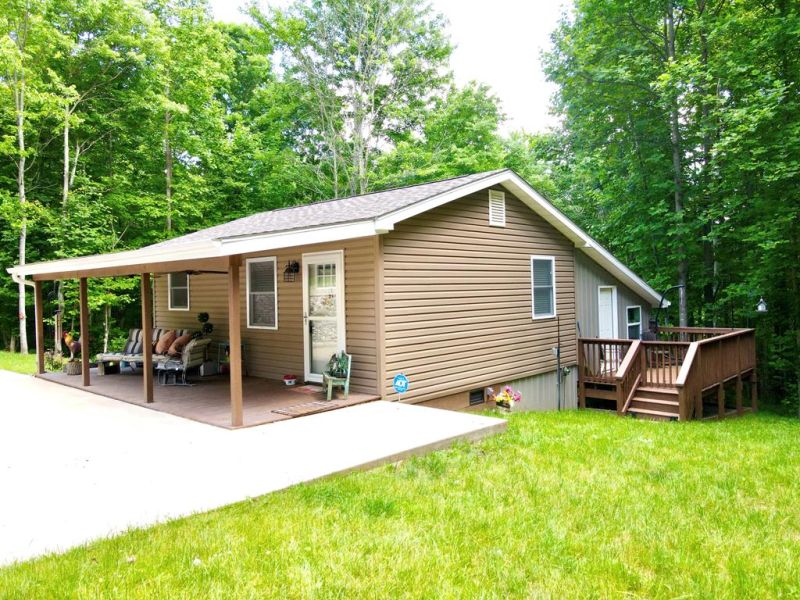 2094 Salem Cave Road Beaver OH 45613 Residential