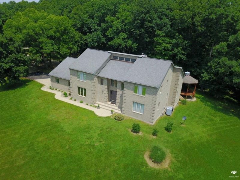 128 Songbird Lane Waverly OH 45690 Residential