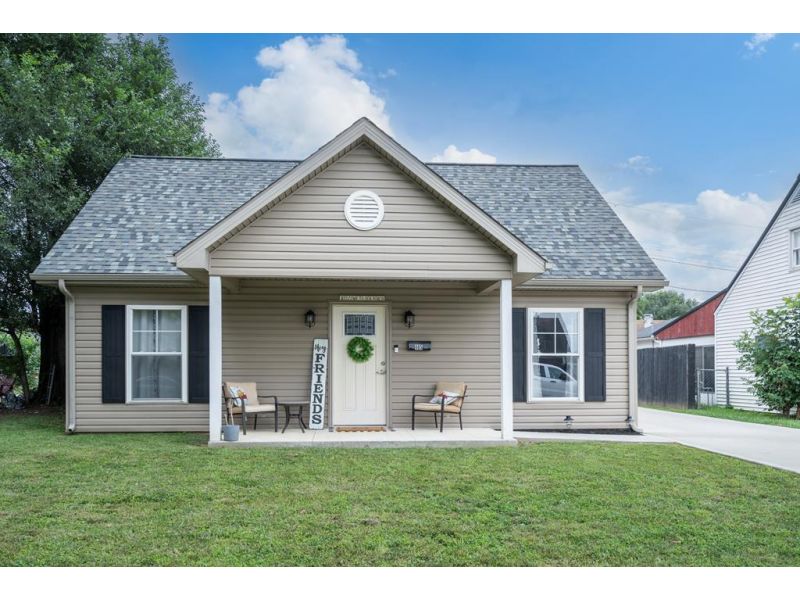 405 Franklin Ave. Waverly OH 45690 Residential