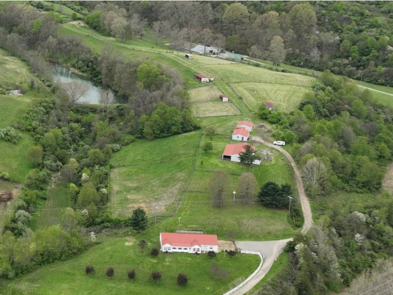 1420 Jackson Furnace Rd. Oak Hill OH 45656 Farm