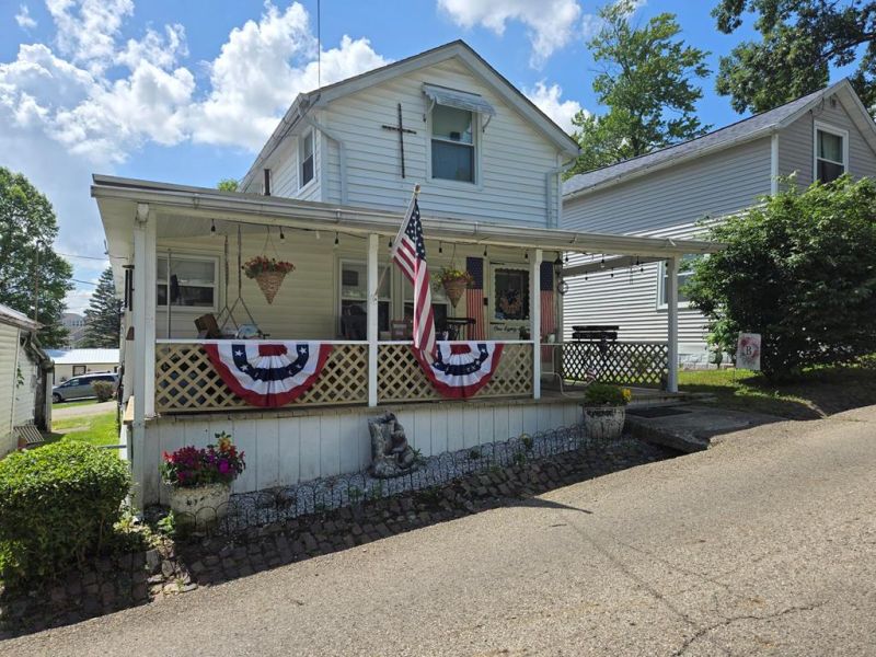 187 9TH ST Lancaster OH 43130 Residential