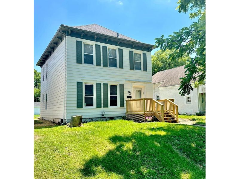73 S Hickory St. Chillicothe OH 45601 Residential