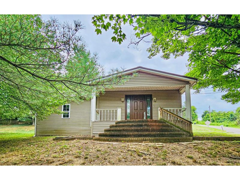 374 Sanders Drive Gallipolis OH 45631 Residential