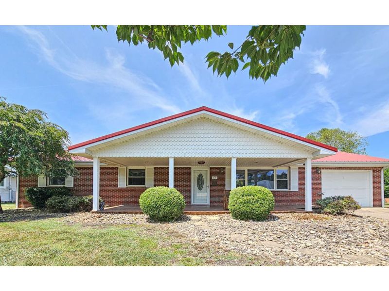 35 Debbie Drive Gallipolis OH 45631 Residential