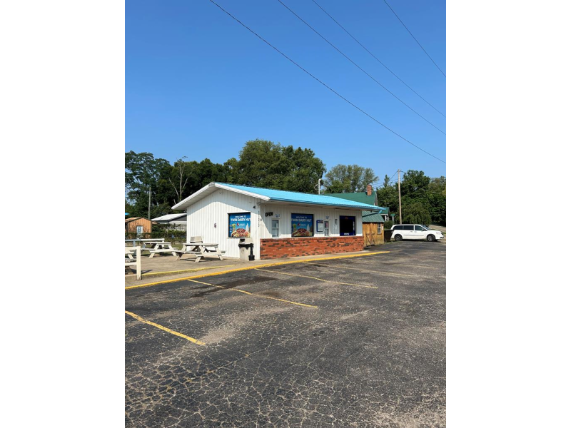 11673 U. S. Rt. 50 Bourneville OH 45617 Business & Property