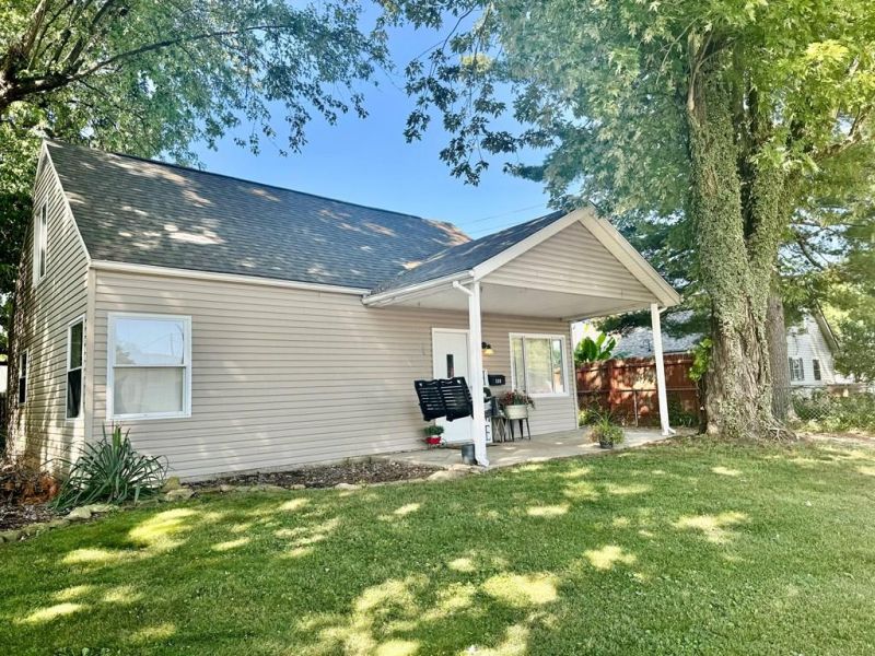 300 Beverly Ave. Waverly OH 45690 Residential