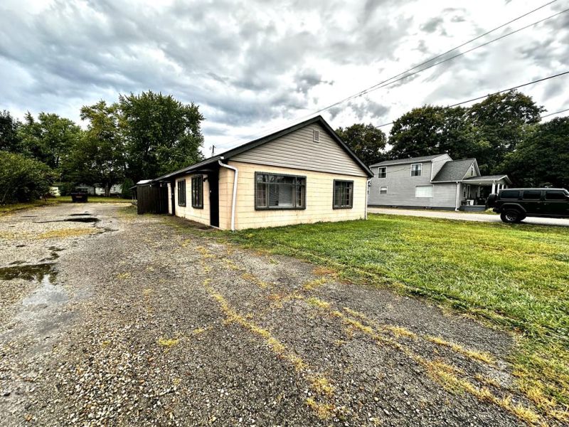 12746 Pleasant Valley Road Chillicothe OH 45601 Multi-Family