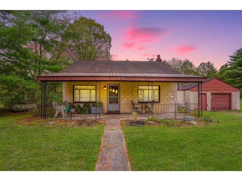 28015 Creola Road. Creola OH 45622 Residential