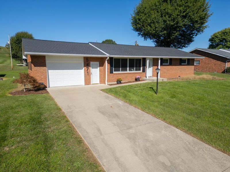 5471 Lucasville Minford Road Minford OH 45653 Residential