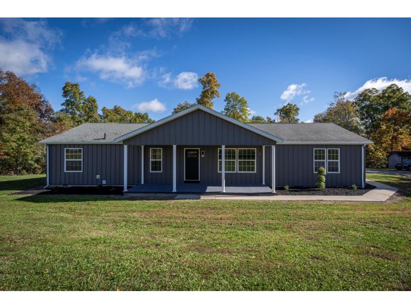 306 Leslie Drive Piketon OH 45661 Residential