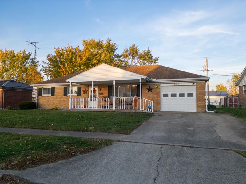 34 Eden Ave Sabina OH 45160 Residential