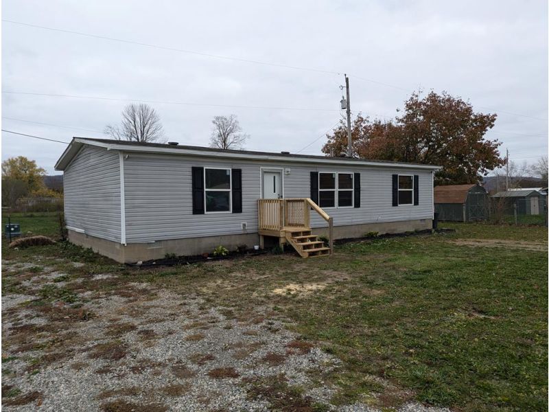 106 Shawnee Street Bainbridge OH 45612 Residential