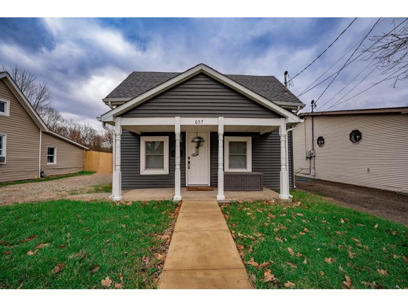657 E Mound Circleville OH 43113 Residential