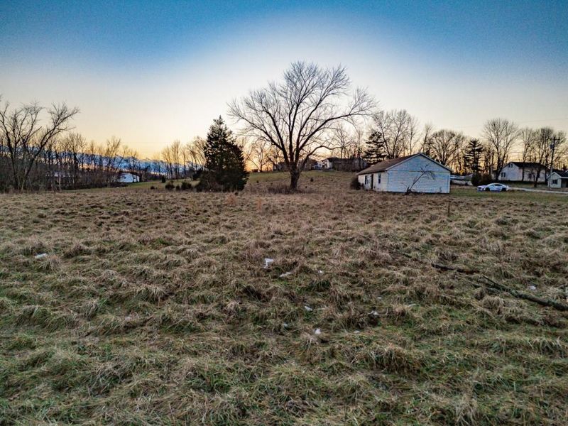 3791 Maple Grove Road Chillicothe OH 45601 Residential