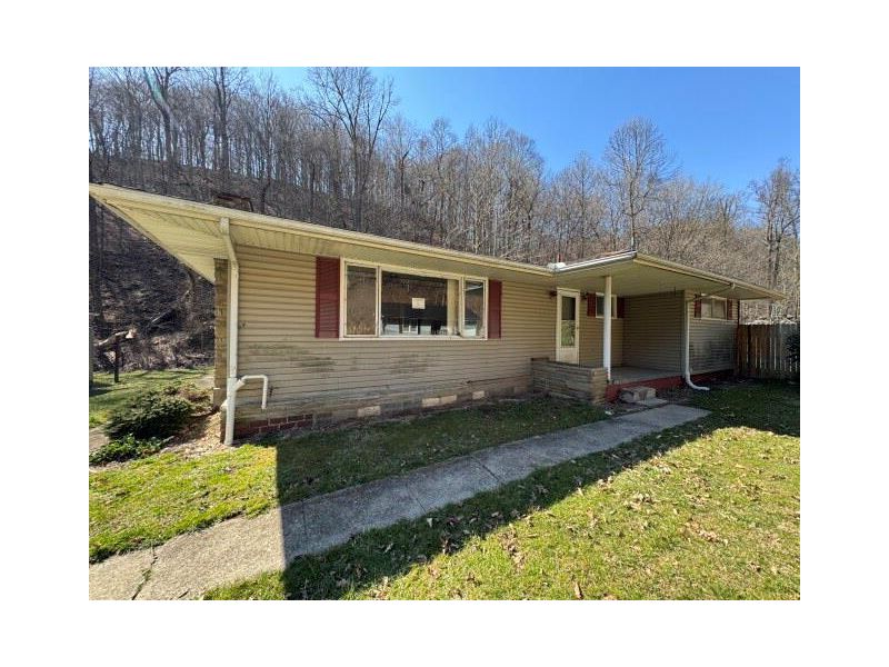 1529 Swauger Valley Portsmouth OH 45662 Residential
