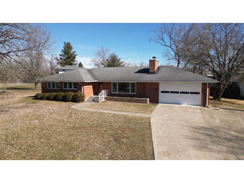 19 Ridge Drive Chillicothe OH 45601 Residential