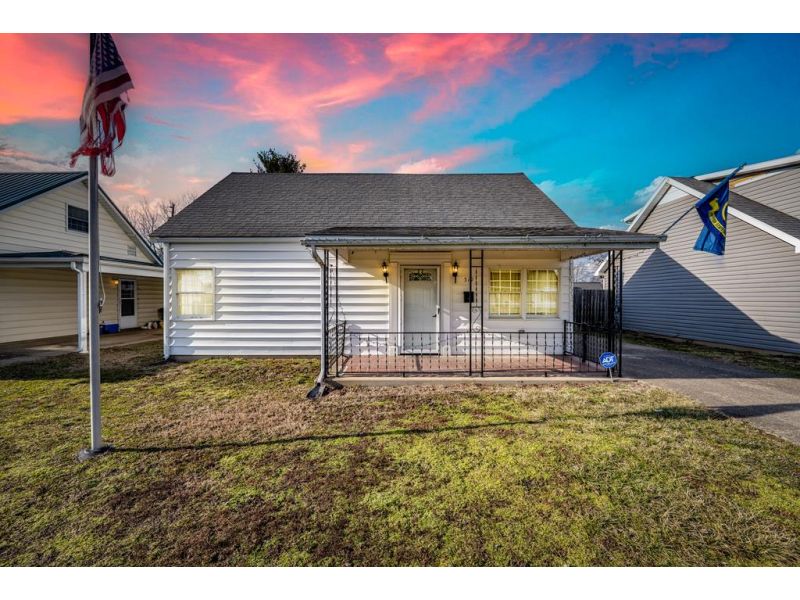 519 E 4TH ST Waverly OH 45690 Residential