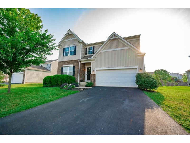 241 Victorian Drive Commercial Point OH 43116 Residential