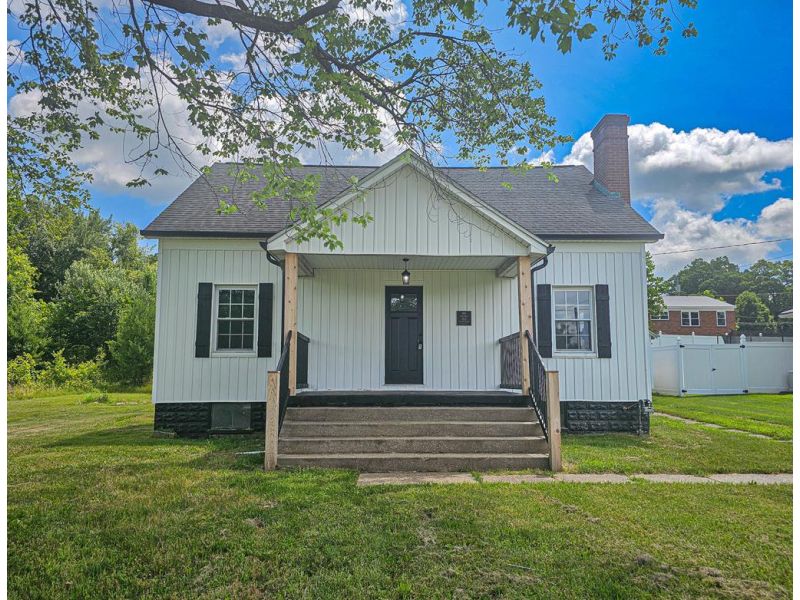 101 East College Street Rio Grande OH 45674 Residential