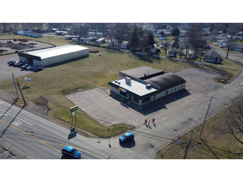 1211 N Court Street Circleville OH 43113 Real Estate Only - Main Photo