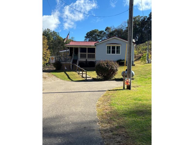 57477 Pretty Run Road McArthur OH 45651 Residential - Main Photo