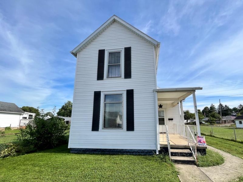 915 Adams Ave. Chillicothe OH 45601 Residential - Main Photo