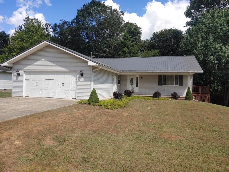 132 Pinehurst Blvd. Waverly OH 45690 Residential - Main Photo