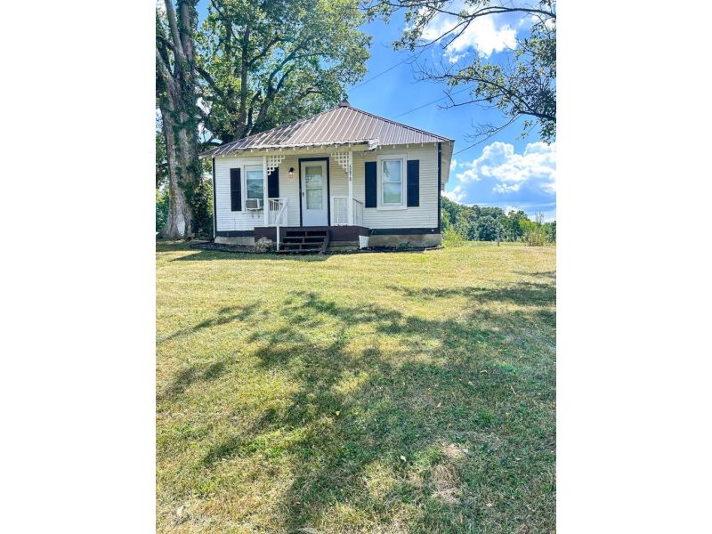 5678 Lower Twin Road Chillicothe OH 45601 Residential - Main Photo