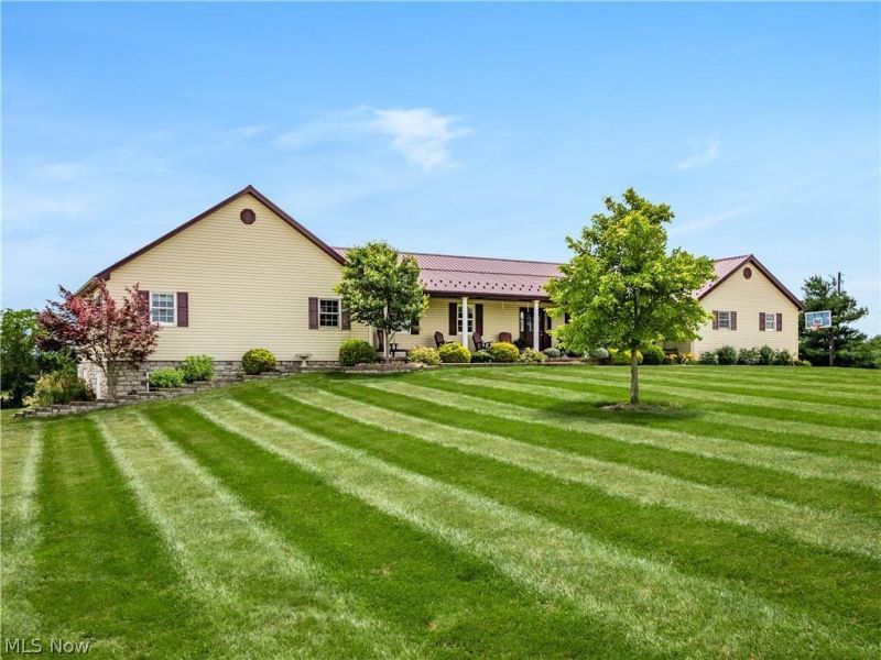 692 Perry Lane Frankfort OH 45628 Residential