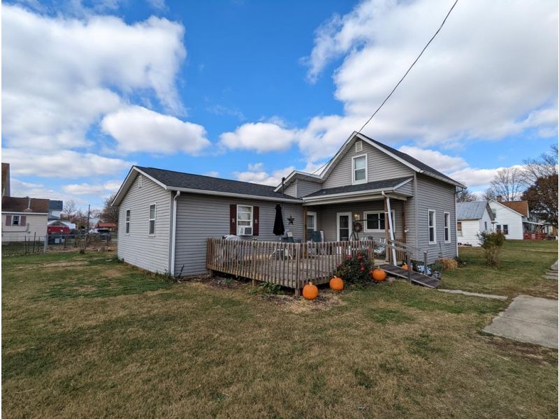 103 Pike Williamsport OH 43164 Residential - Main Photo