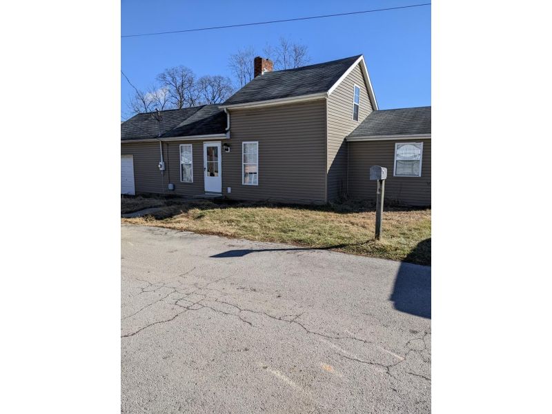 111 Anderson Ave. Frankfort OH 45628 Residential - Main Photo