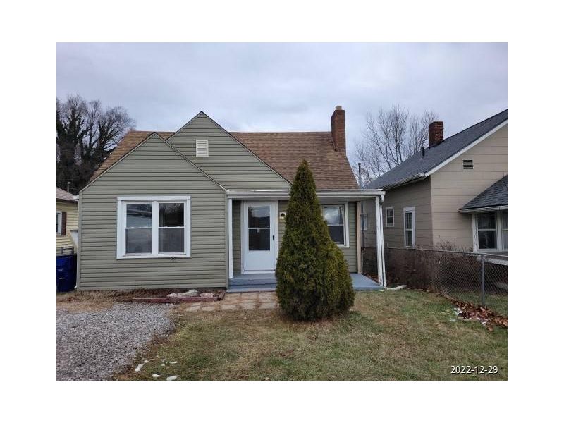 769 Eastern Ave. Chillicothe OH 45601 Residential